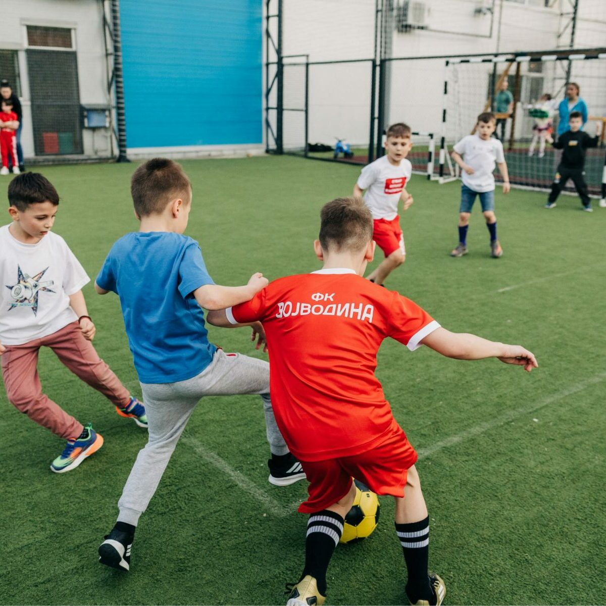 starli-rodjendaonica-sportski-rodjendan-fudbalski-teren-novi-sad