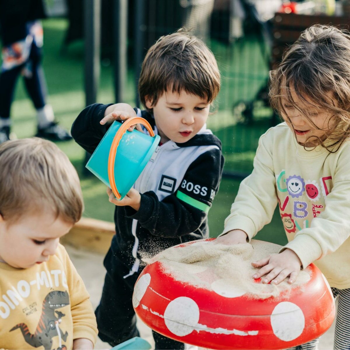 starli-zabavni-park-igraonica-na-otvorenom