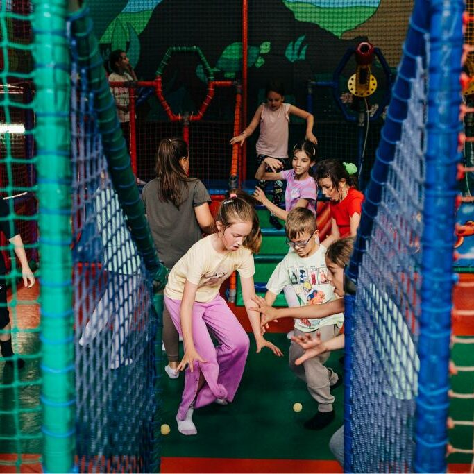 starli-zabavni-park-igraonica-rodjendaonica-deca